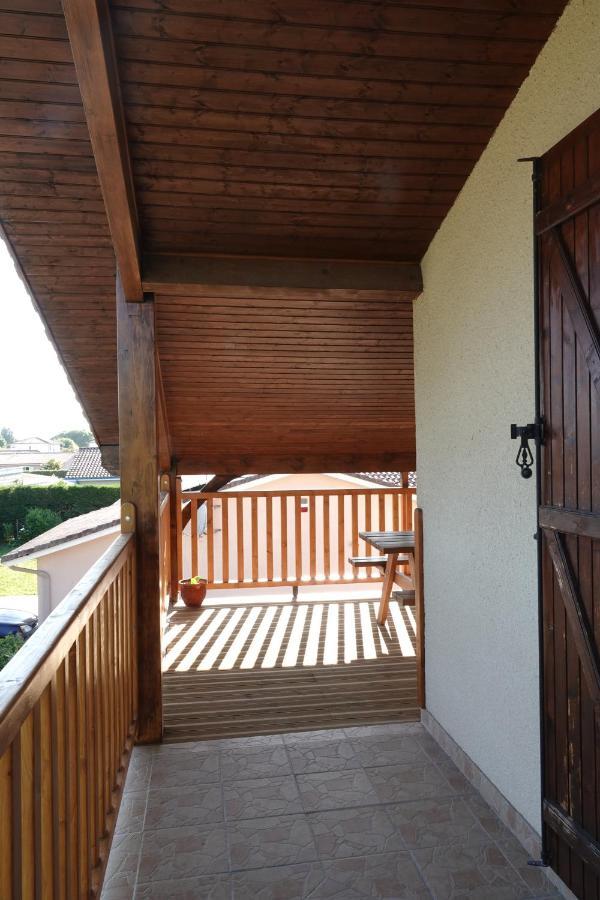 Appartement Palm'阿雷斯 外观 照片